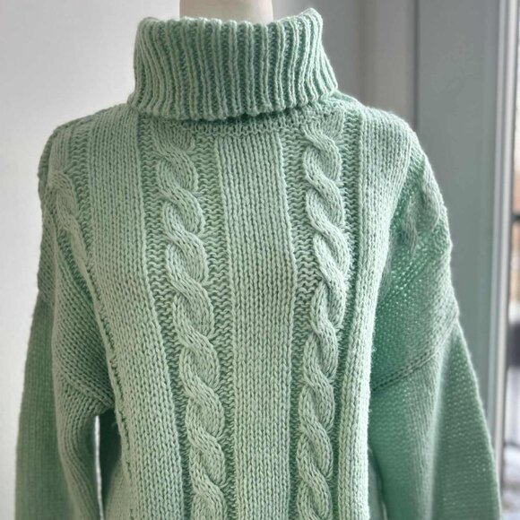 Ceny Bright Celadon Chunky & Cozy Cable Knit Turtleneck Sweater – US L - Picture 4 of 12